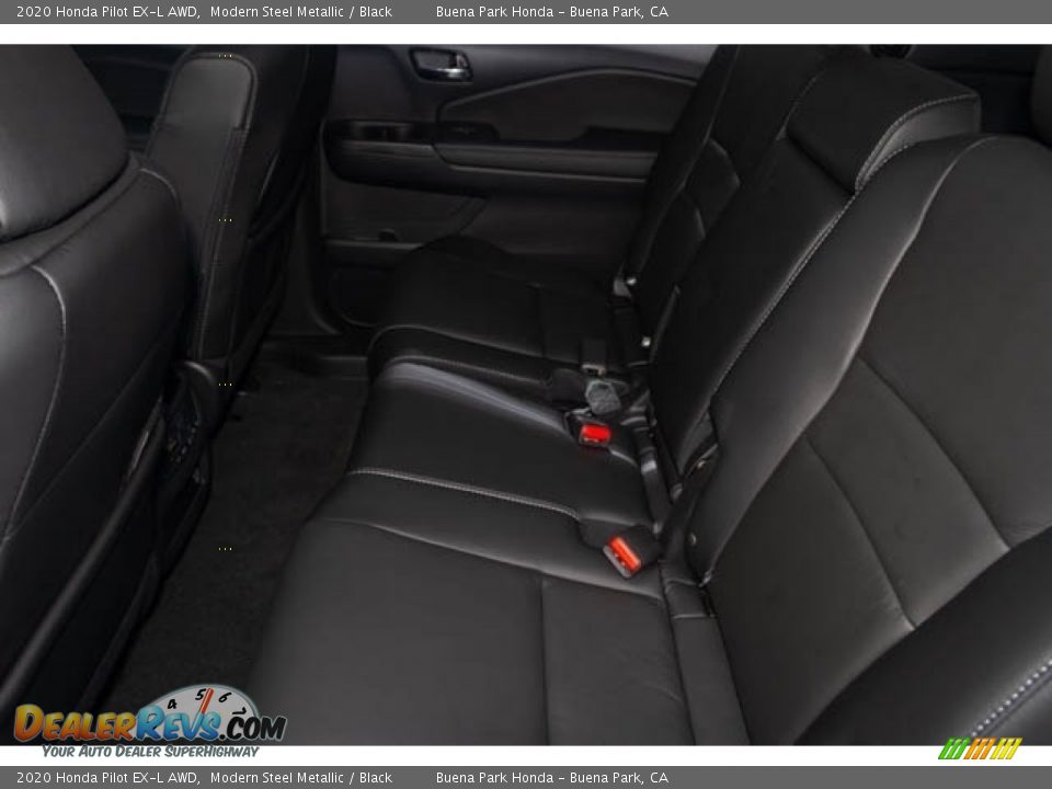 2020 Honda Pilot EX-L AWD Modern Steel Metallic / Black Photo #17