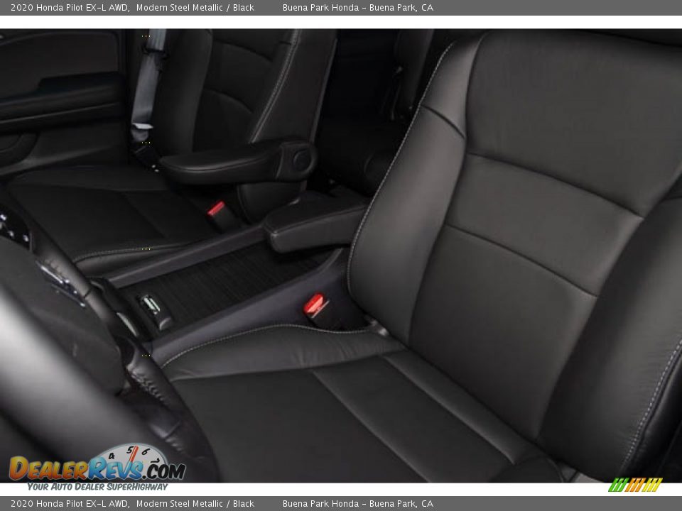 2020 Honda Pilot EX-L AWD Modern Steel Metallic / Black Photo #25