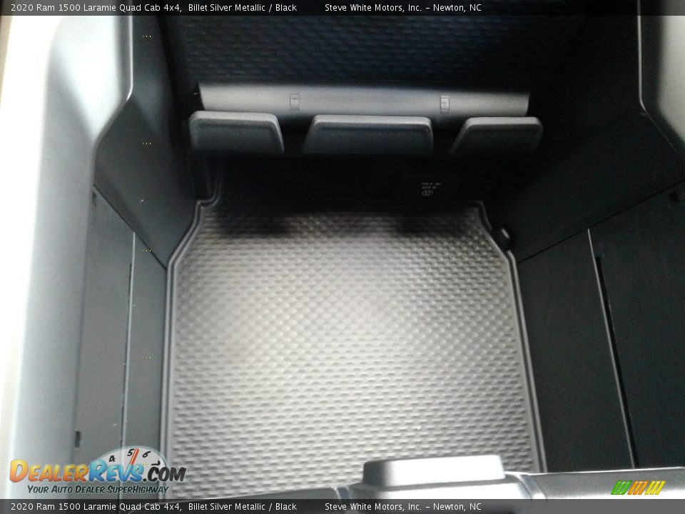 2020 Ram 1500 Laramie Quad Cab 4x4 Billet Silver Metallic / Black Photo #34