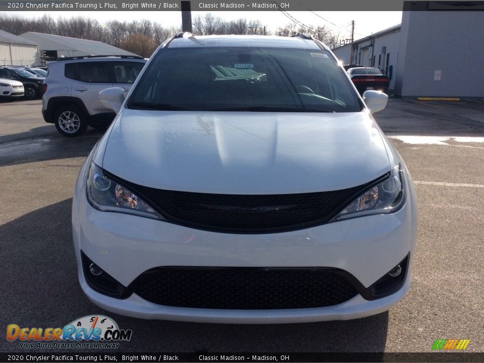 2020 Chrysler Pacifica Touring L Plus Bright White / Black Photo #4