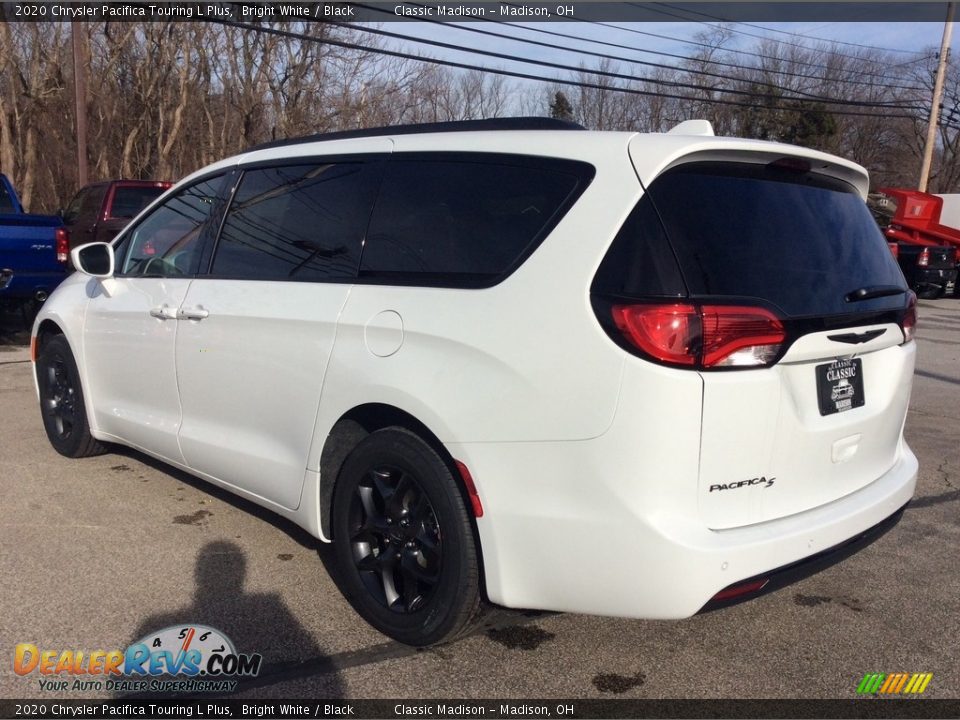 2020 Chrysler Pacifica Touring L Plus Bright White / Black Photo #7