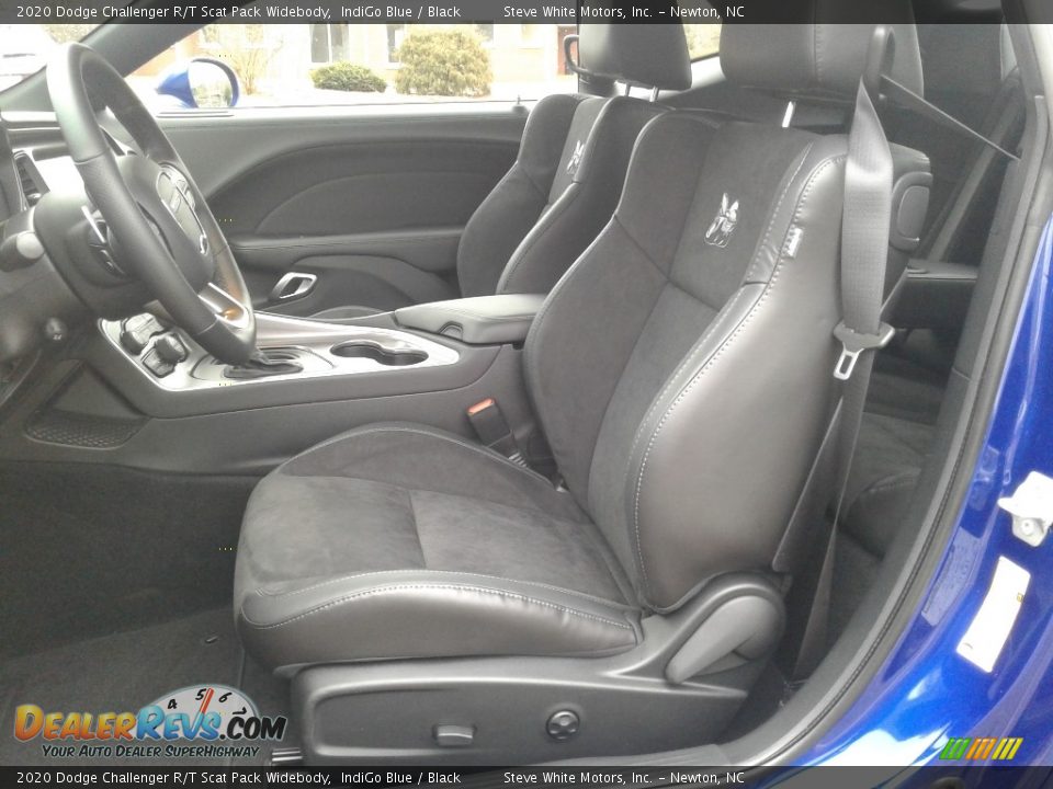 Front Seat of 2020 Dodge Challenger R/T Scat Pack Widebody Photo #11
