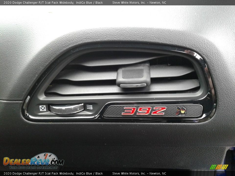 2020 Dodge Challenger R/T Scat Pack Widebody Logo Photo #17