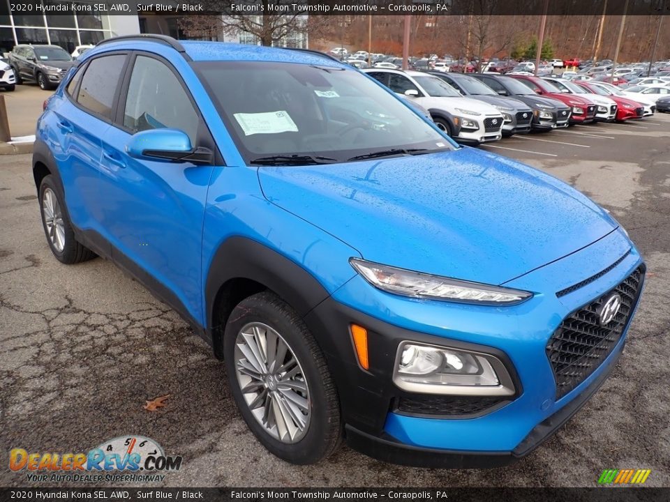 Front 3/4 View of 2020 Hyundai Kona SEL AWD Photo #3