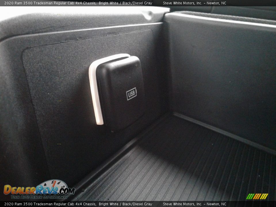2020 Ram 3500 Tradesman Regular Cab 4x4 Chassis Bright White / Black/Diesel Gray Photo #21