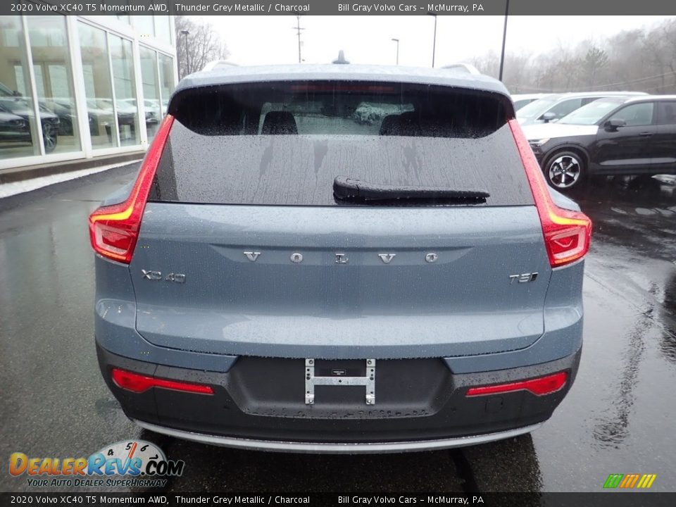 2020 Volvo XC40 T5 Momentum AWD Thunder Grey Metallic / Charcoal Photo #3