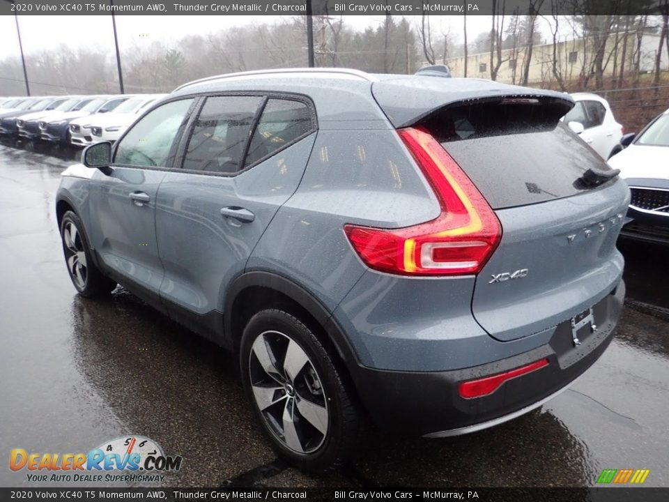 2020 Volvo XC40 T5 Momentum AWD Thunder Grey Metallic / Charcoal Photo #4