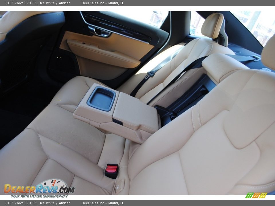 Rear Seat of 2017 Volvo S90 T5 Photo #12