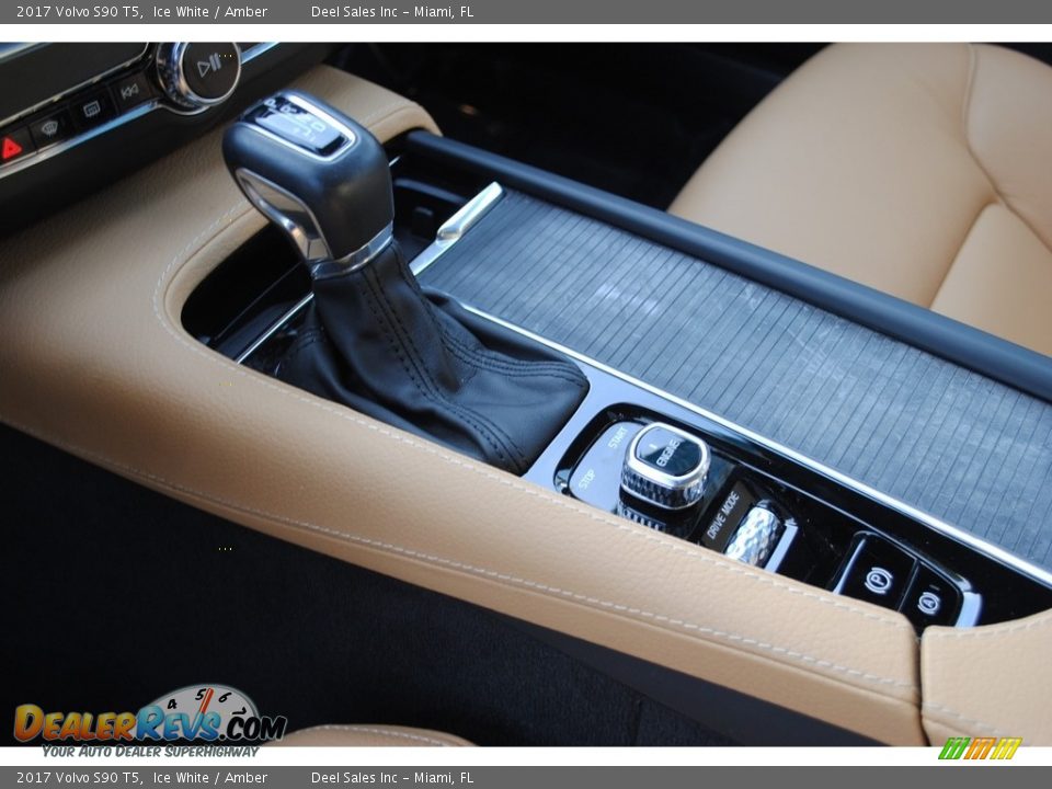 2017 Volvo S90 T5 Shifter Photo #15