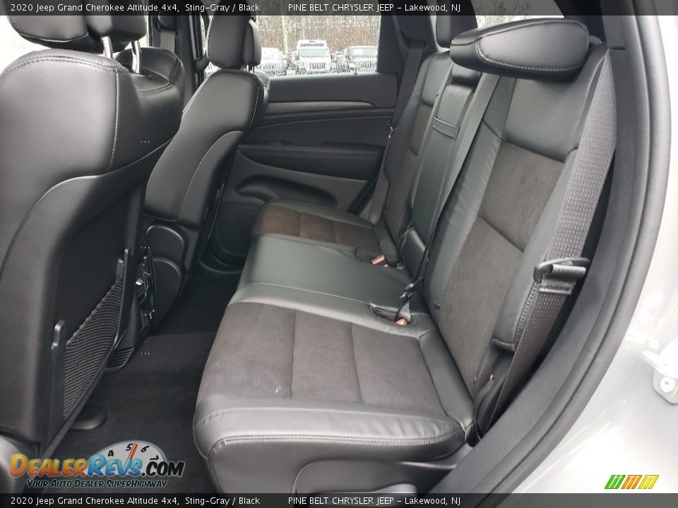 2020 Jeep Grand Cherokee Altitude 4x4 Sting-Gray / Black Photo #6