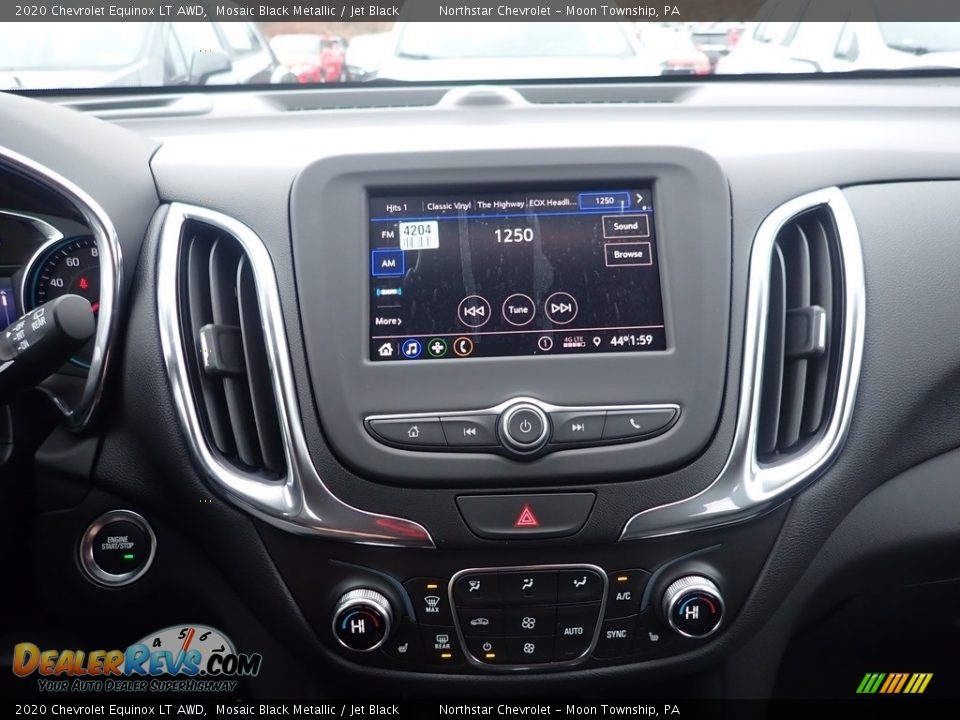 2020 Chevrolet Equinox LT AWD Mosaic Black Metallic / Jet Black Photo #17