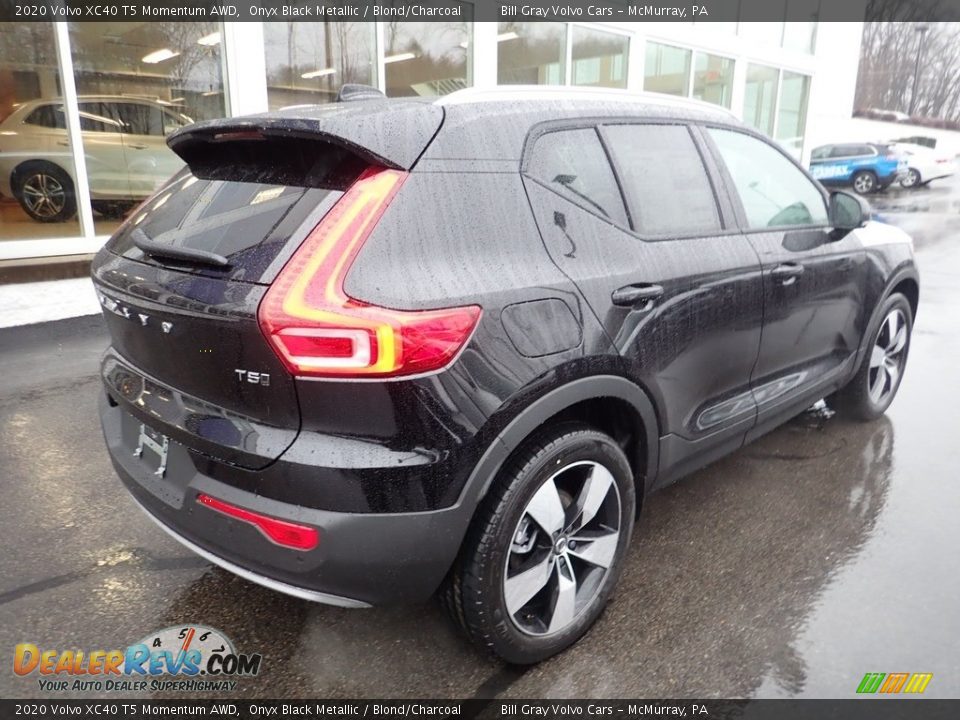 2020 Volvo XC40 T5 Momentum AWD Onyx Black Metallic / Blond/Charcoal Photo #2