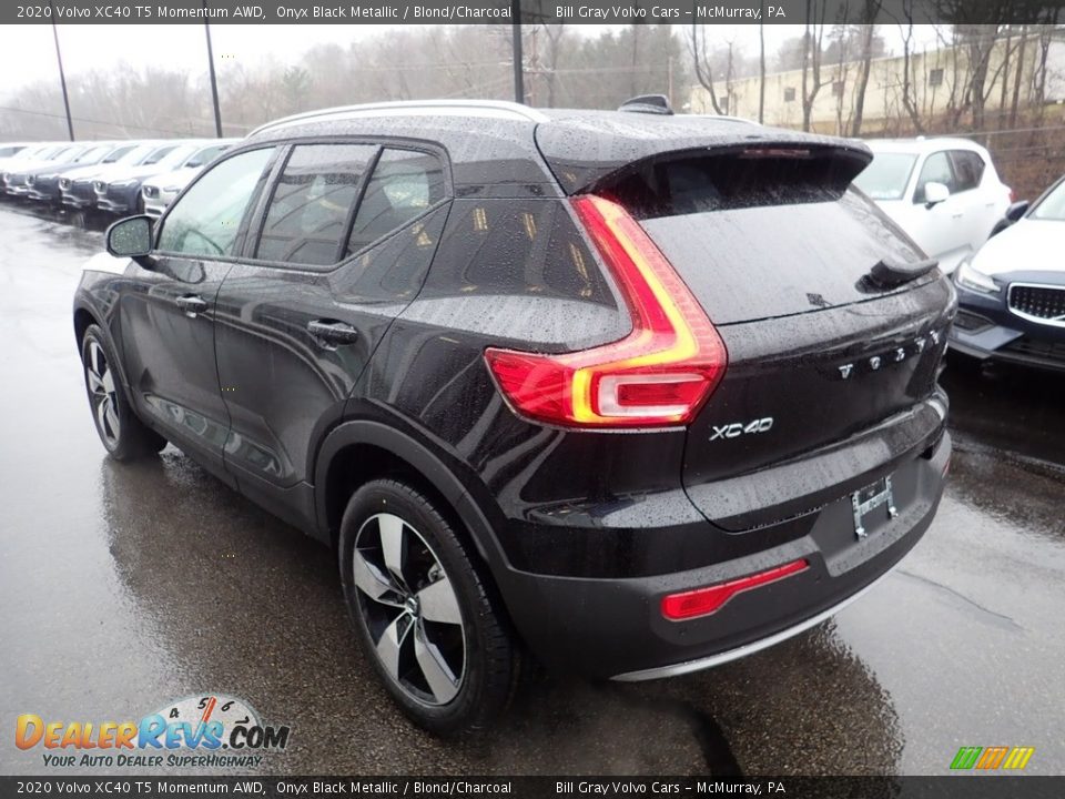 2020 Volvo XC40 T5 Momentum AWD Onyx Black Metallic / Blond/Charcoal Photo #4