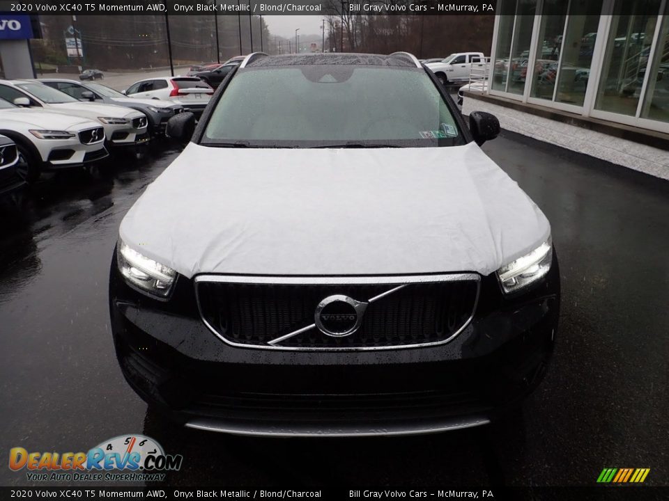 2020 Volvo XC40 T5 Momentum AWD Onyx Black Metallic / Blond/Charcoal Photo #6