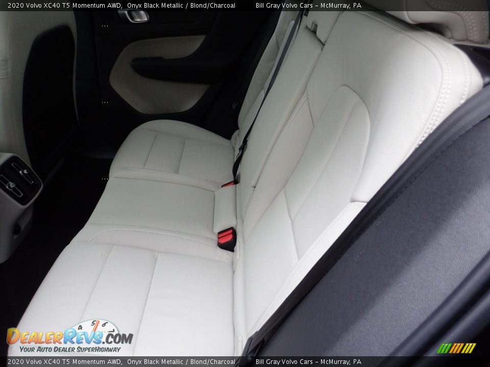 Rear Seat of 2020 Volvo XC40 T5 Momentum AWD Photo #8