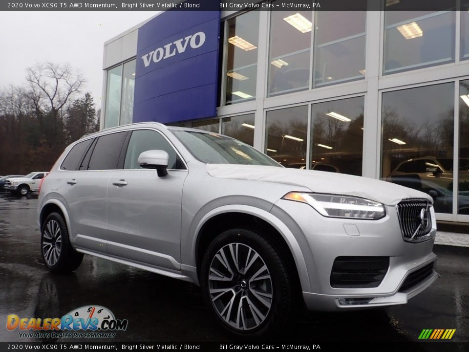 2020 Volvo XC90 T5 AWD Momentum Bright Silver Metallic / Blond Photo #1