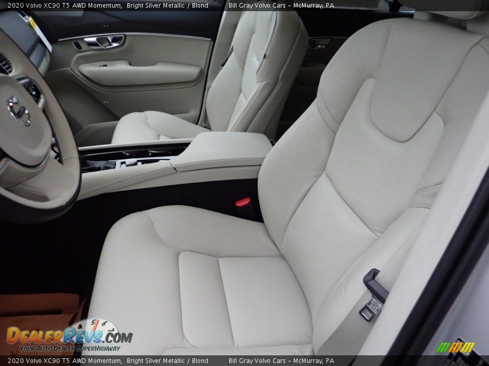 2020 Volvo XC90 T5 AWD Momentum Bright Silver Metallic / Blond Photo #7