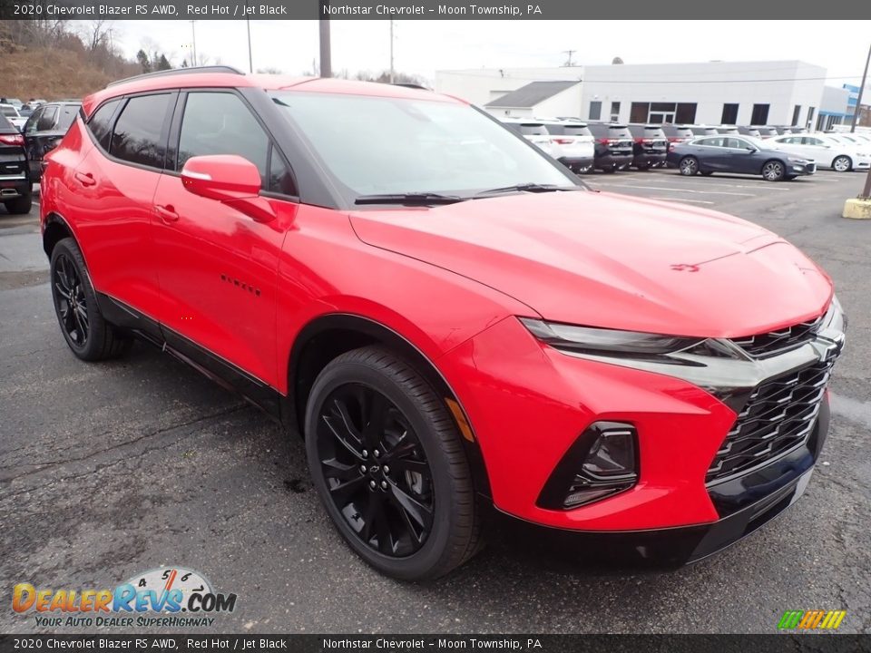 Front 3/4 View of 2020 Chevrolet Blazer RS AWD Photo #7