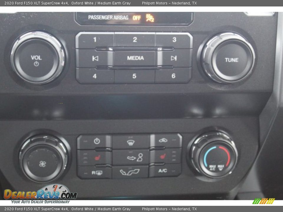 2020 Ford F150 XLT SuperCrew 4x4 Oxford White / Medium Earth Gray Photo #17