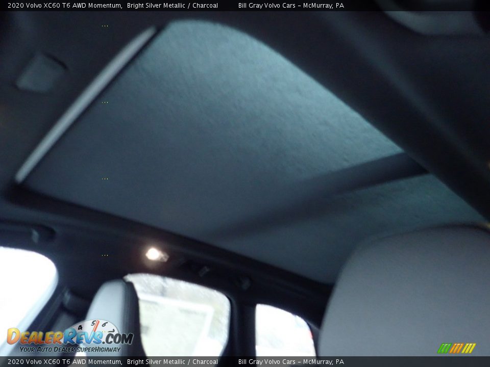 2020 Volvo XC60 T6 AWD Momentum Bright Silver Metallic / Charcoal Photo #11