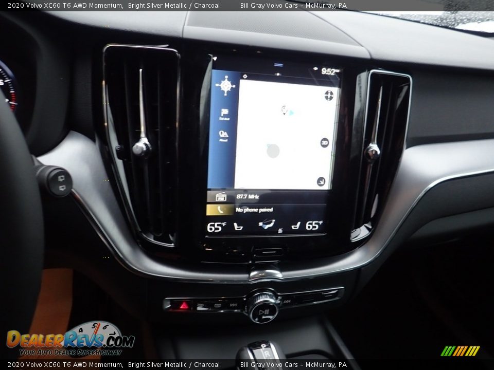 Dashboard of 2020 Volvo XC60 T6 AWD Momentum Photo #13
