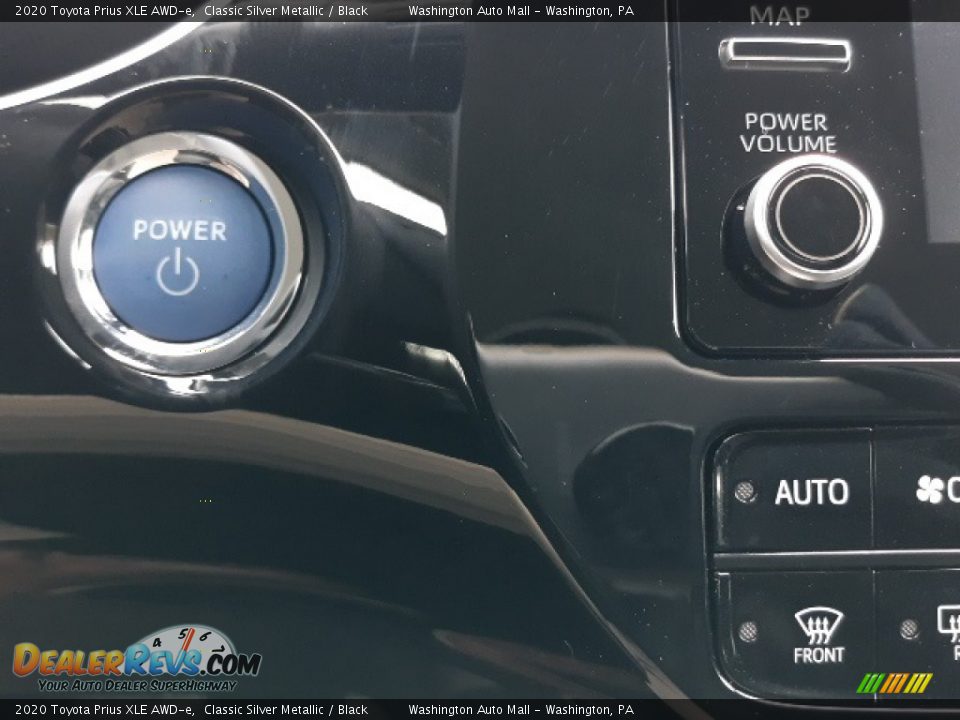 2020 Toyota Prius XLE AWD-e Classic Silver Metallic / Black Photo #12