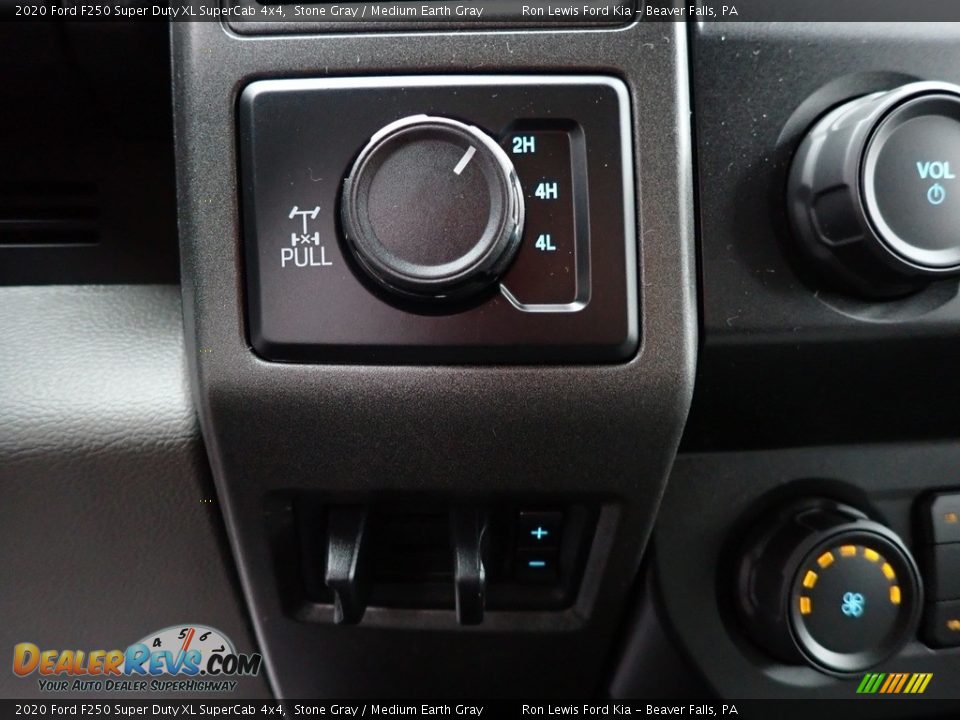 2020 Ford F250 Super Duty XL SuperCab 4x4 Stone Gray / Medium Earth Gray Photo #17
