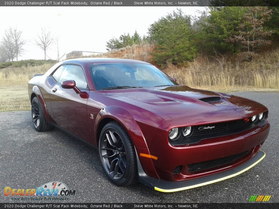 Front 3/4 View of 2020 Dodge Challenger R/T Scat Pack Widebody Photo #4
