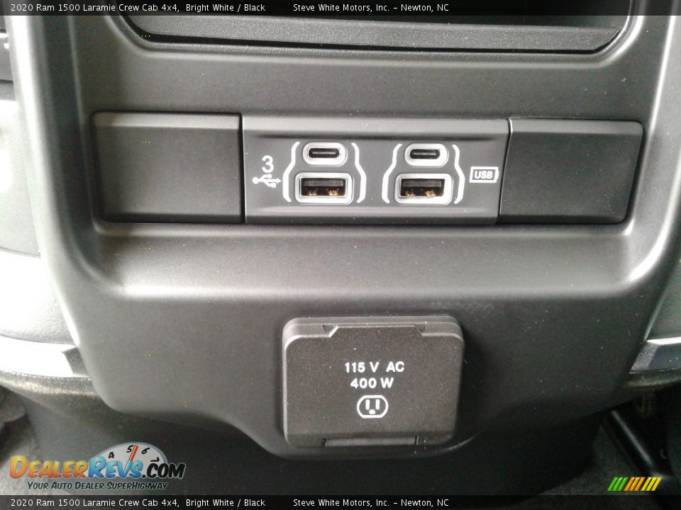 2020 Ram 1500 Laramie Crew Cab 4x4 Bright White / Black Photo #17