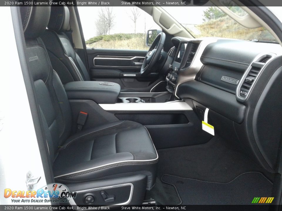 2020 Ram 1500 Laramie Crew Cab 4x4 Bright White / Black Photo #19