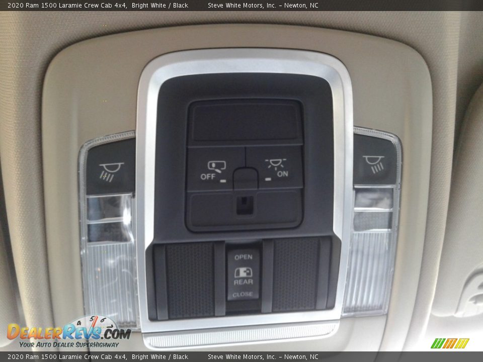 2020 Ram 1500 Laramie Crew Cab 4x4 Bright White / Black Photo #28