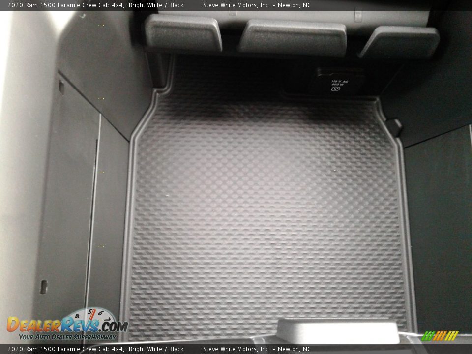 2020 Ram 1500 Laramie Crew Cab 4x4 Bright White / Black Photo #34