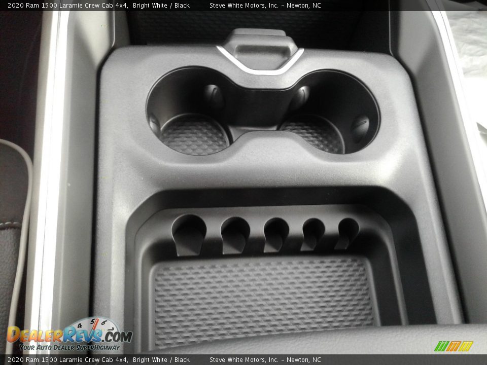 2020 Ram 1500 Laramie Crew Cab 4x4 Bright White / Black Photo #35