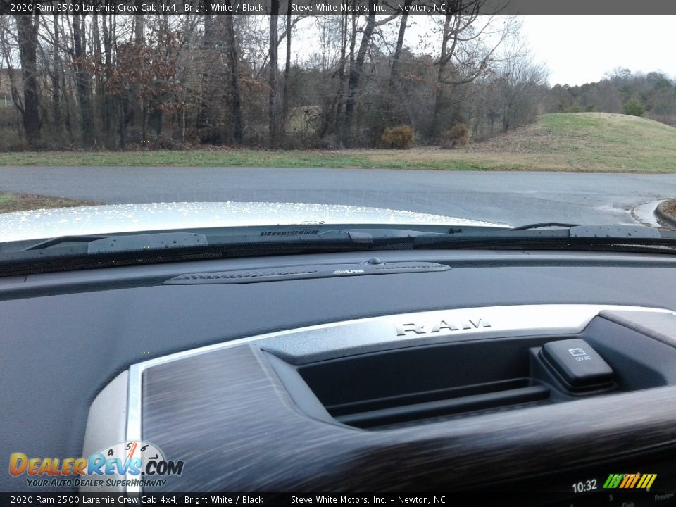 2020 Ram 2500 Laramie Crew Cab 4x4 Bright White / Black Photo #28