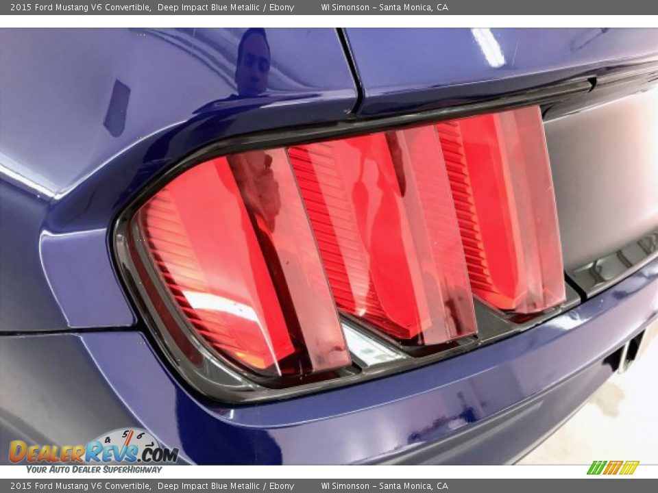 2015 Ford Mustang V6 Convertible Deep Impact Blue Metallic / Ebony Photo #24