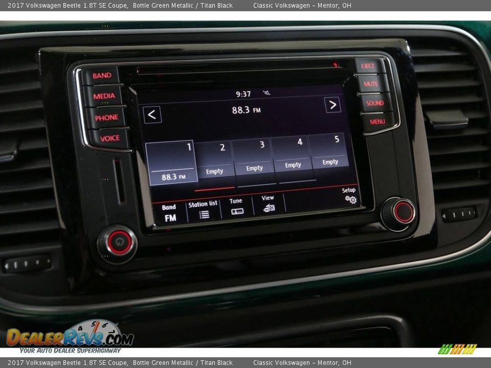 2017 Volkswagen Beetle 1.8T SE Coupe Bottle Green Metallic / Titan Black Photo #7