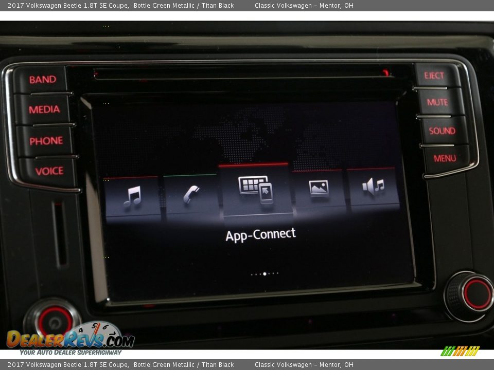 2017 Volkswagen Beetle 1.8T SE Coupe Bottle Green Metallic / Titan Black Photo #9