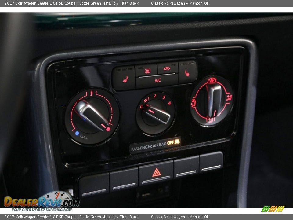 2017 Volkswagen Beetle 1.8T SE Coupe Bottle Green Metallic / Titan Black Photo #10