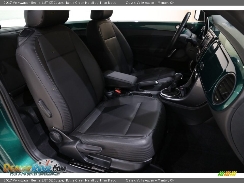 2017 Volkswagen Beetle 1.8T SE Coupe Bottle Green Metallic / Titan Black Photo #12