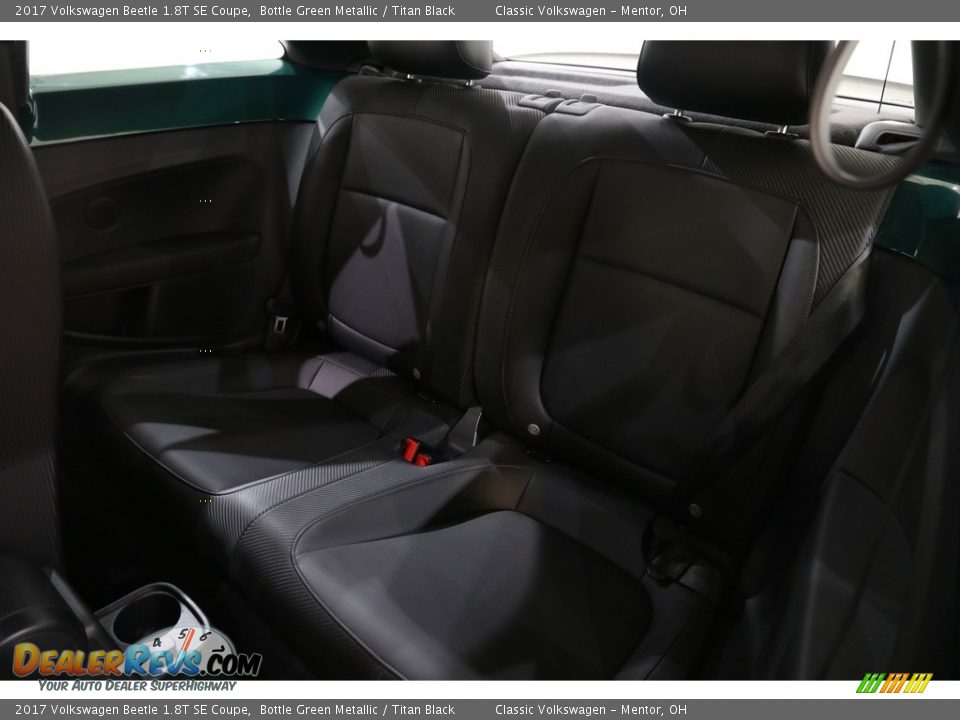 2017 Volkswagen Beetle 1.8T SE Coupe Bottle Green Metallic / Titan Black Photo #14