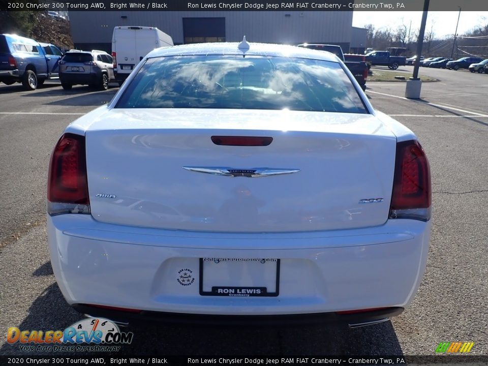 2020 Chrysler 300 Touring AWD Bright White / Black Photo #4