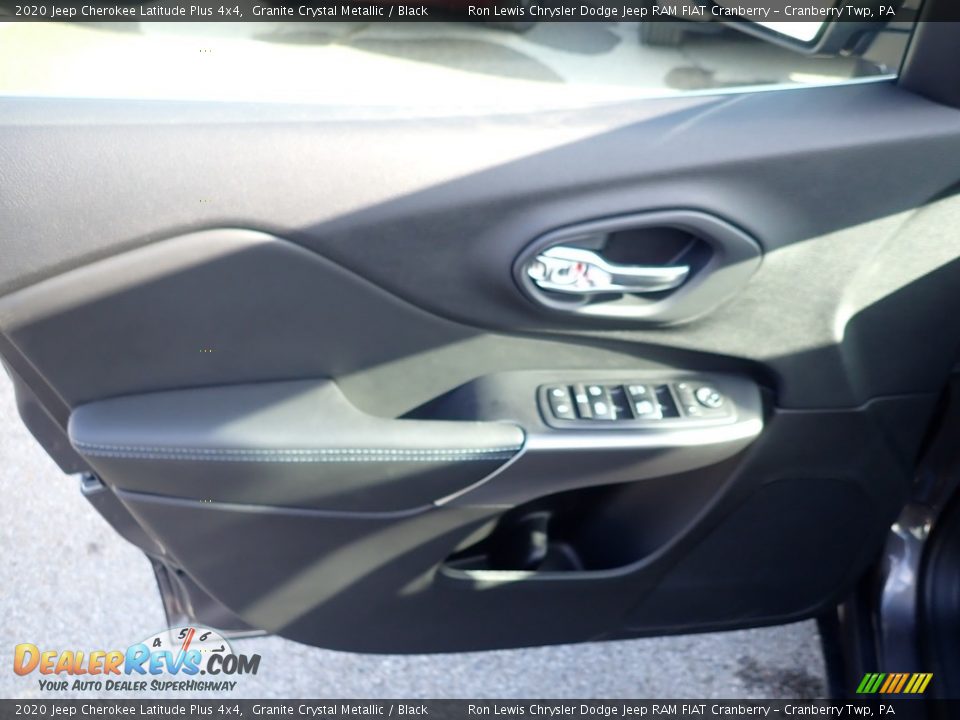 2020 Jeep Cherokee Latitude Plus 4x4 Granite Crystal Metallic / Black Photo #14