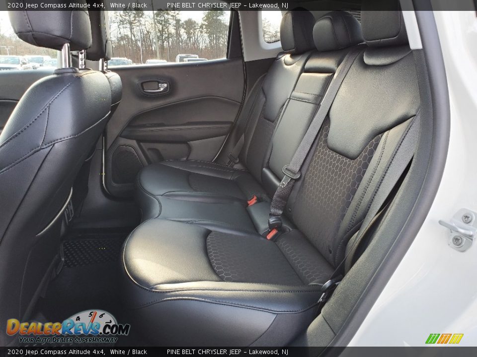 2020 Jeep Compass Altitude 4x4 White / Black Photo #6