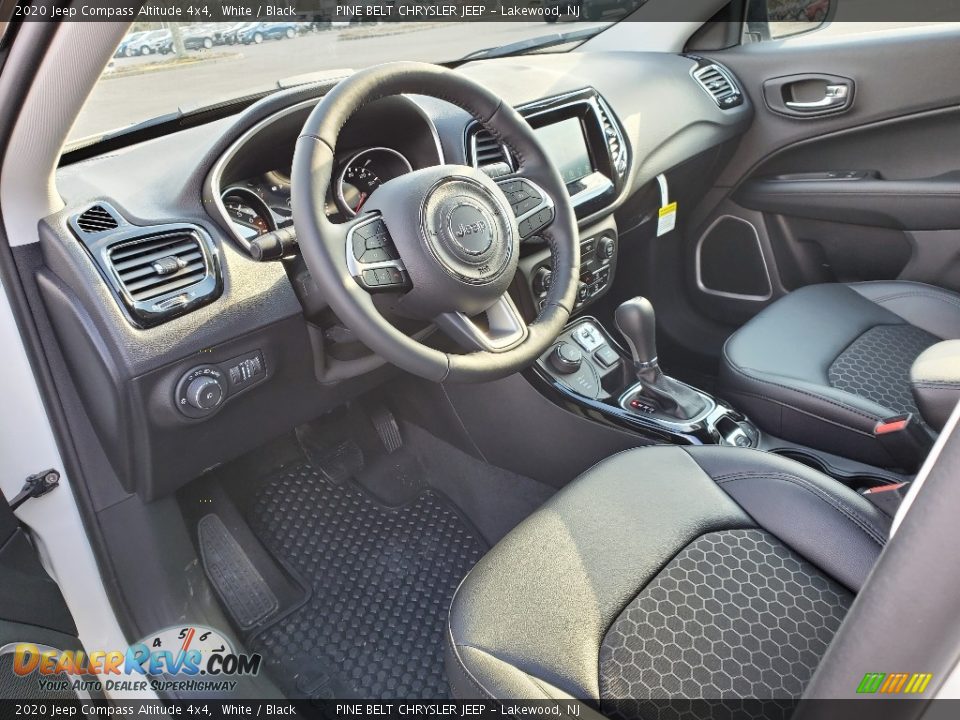 2020 Jeep Compass Altitude 4x4 White / Black Photo #7