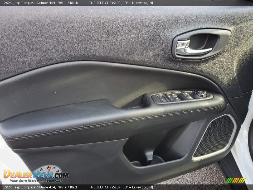 2020 Jeep Compass Altitude 4x4 White / Black Photo #8
