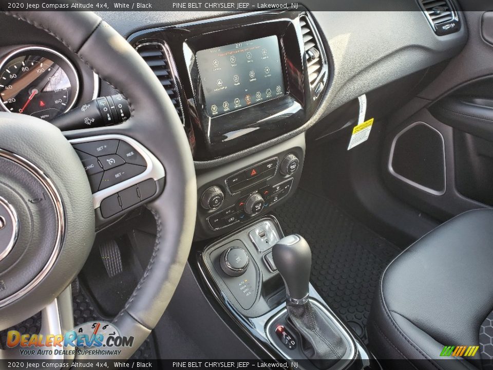 2020 Jeep Compass Altitude 4x4 White / Black Photo #10
