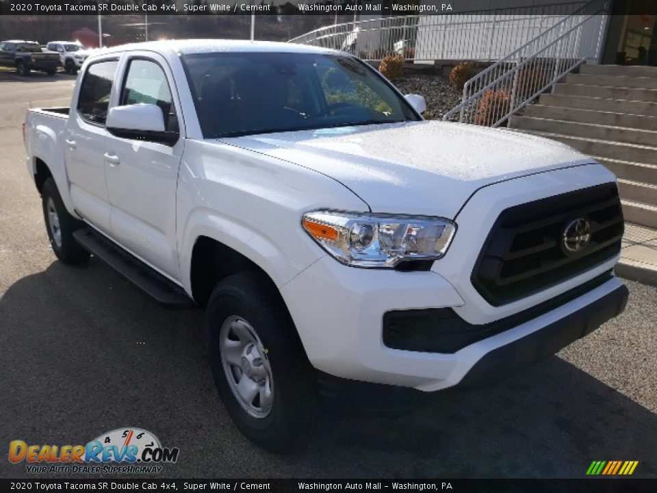 Front 3/4 View of 2020 Toyota Tacoma SR Double Cab 4x4 Photo #1