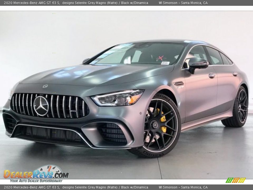 Front 3/4 View of 2020 Mercedes-Benz AMG GT 63 S Photo #12