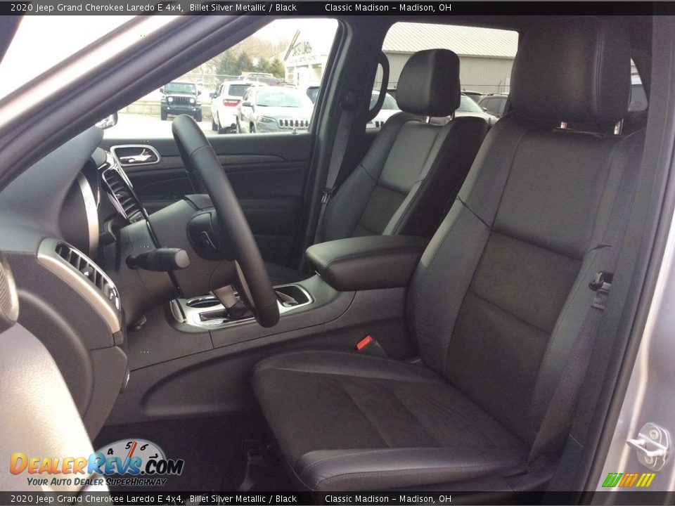 2020 Jeep Grand Cherokee Laredo E 4x4 Billet Silver Metallic / Black Photo #2