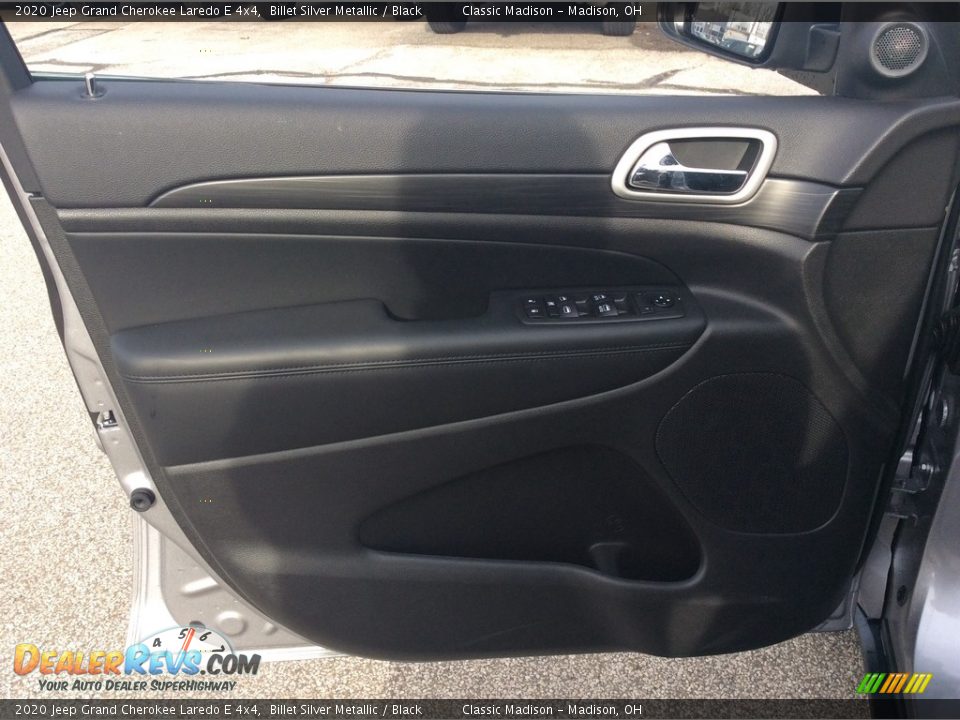 2020 Jeep Grand Cherokee Laredo E 4x4 Billet Silver Metallic / Black Photo #10